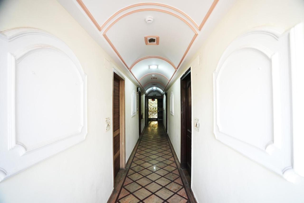 Hotel Classic New Delhi Ngoại thất bức ảnh